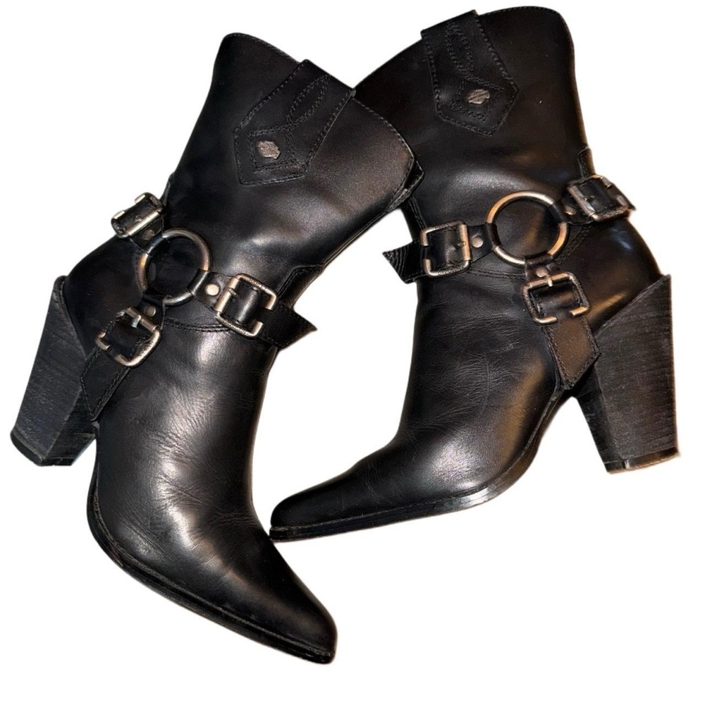 Stylish Black Women's Boots